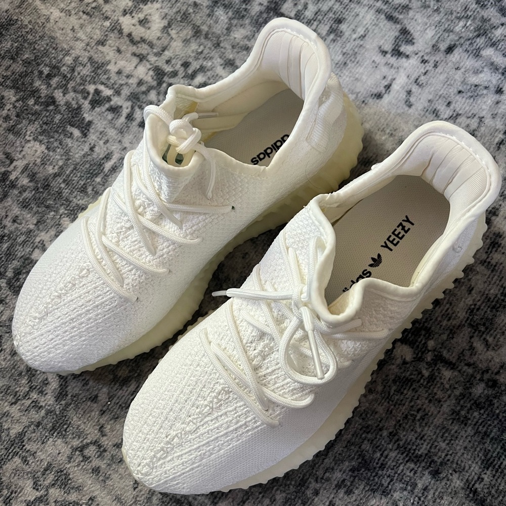 Adidas Yeezy Boost Sneakers - Picture 4 of 10